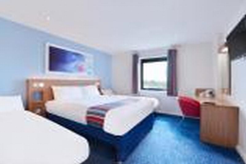 Travelodge Chelmsford Bagian luar foto